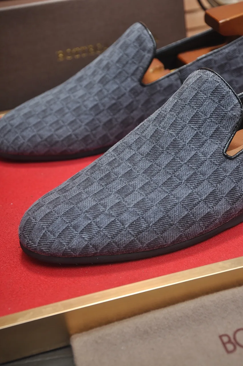 Men's shoes 💰460💶 [Botteg Venetta (BV)] (wallet shoes) exclusive new model official website new model The upper is made of high-quality top calfskin. Delicate feel and flowing luxurious texture. Tailored for refined men to create a noble aura. Delicate and regular Mark hand stitching. Smooth lines. Full sheepskin lining, comfortable to wash sweat. 38-44